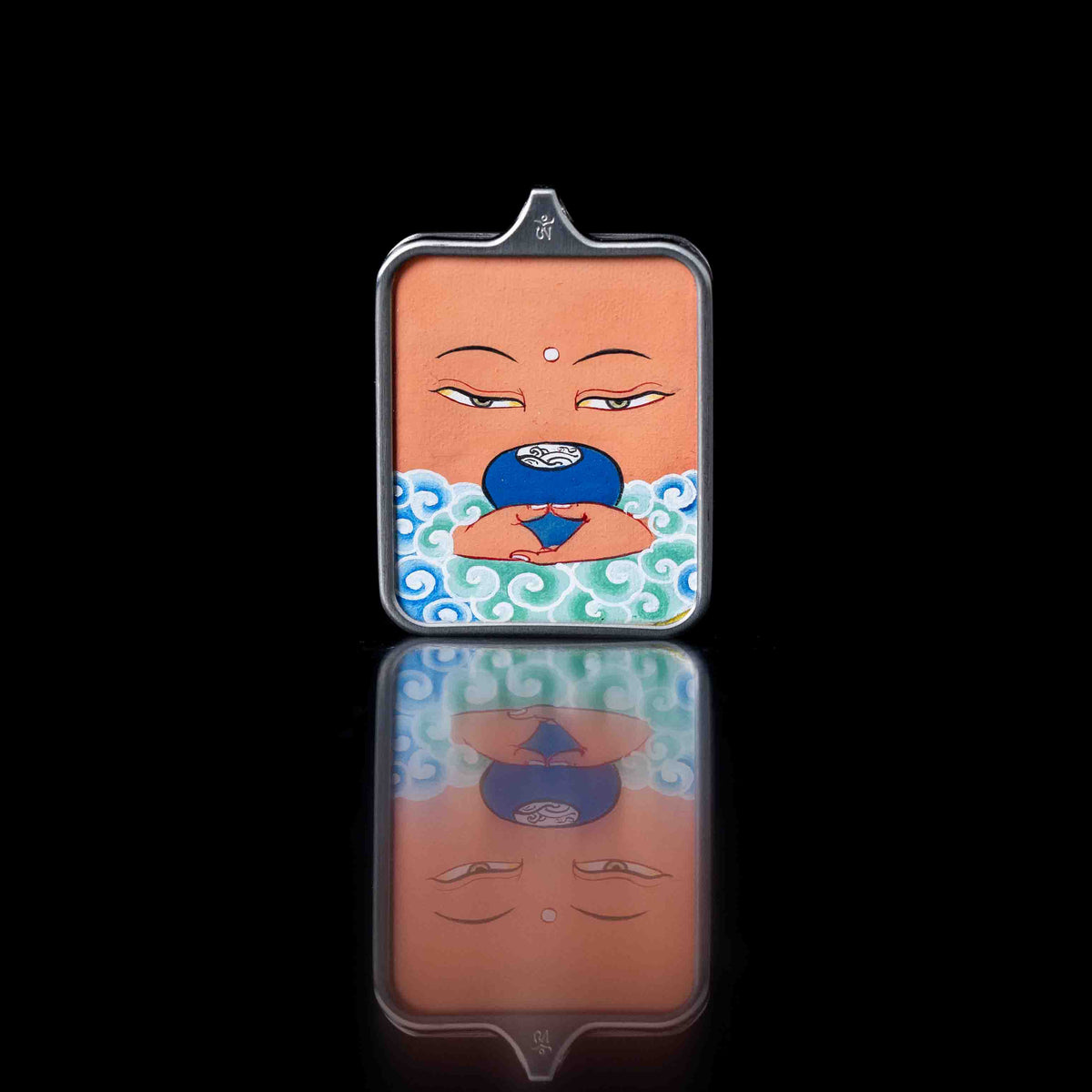 Amitabha Buddha / Vase with Buddha Face